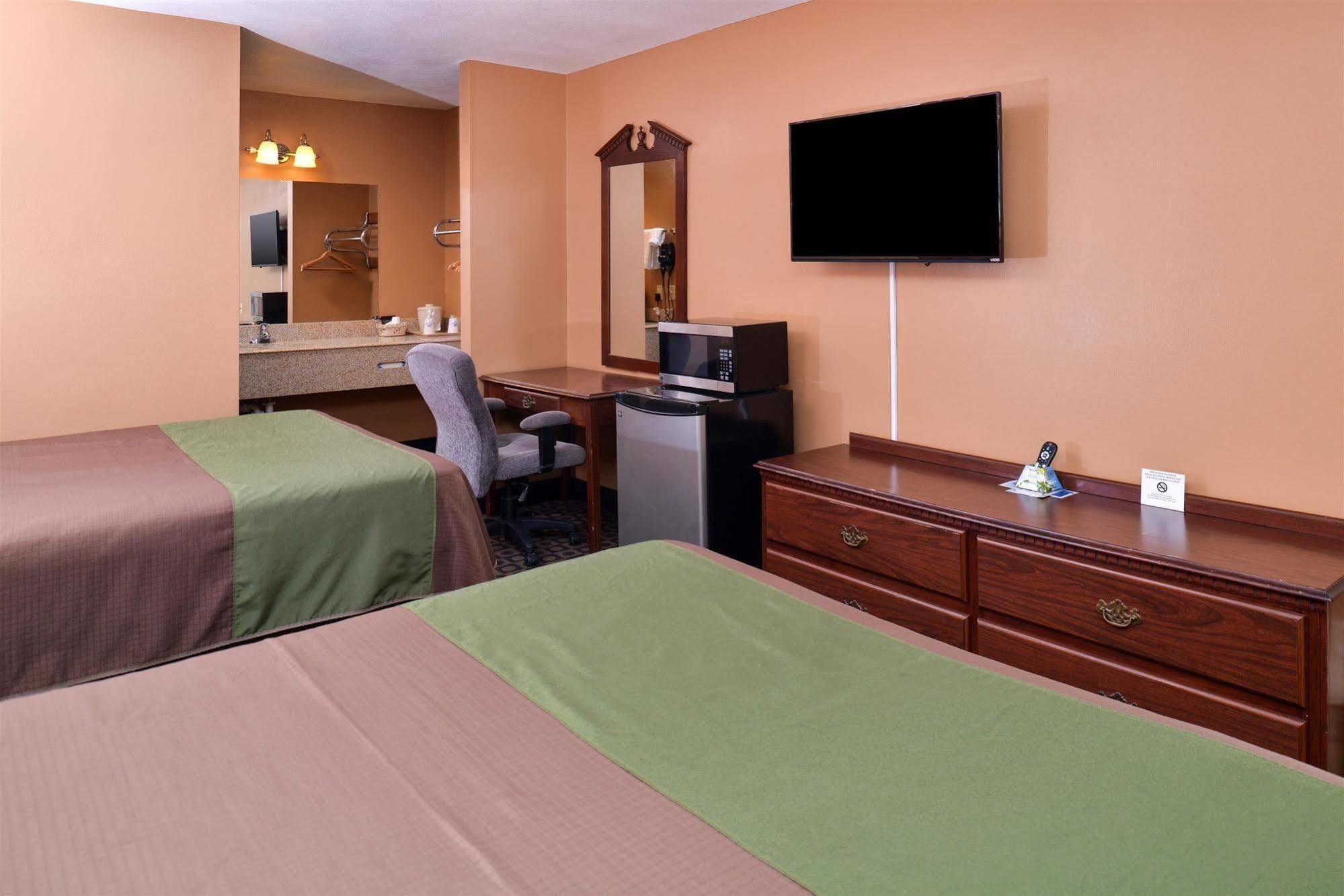 Americas Best Value Inn And Suites Siloam Springs מראה חיצוני תמונה